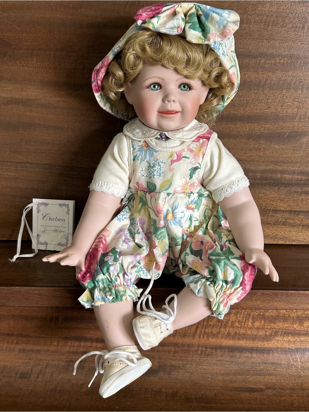 Chelsea 1994 The Hamilton Collection 06710 Blond Hair Porcelain Sitting Doll